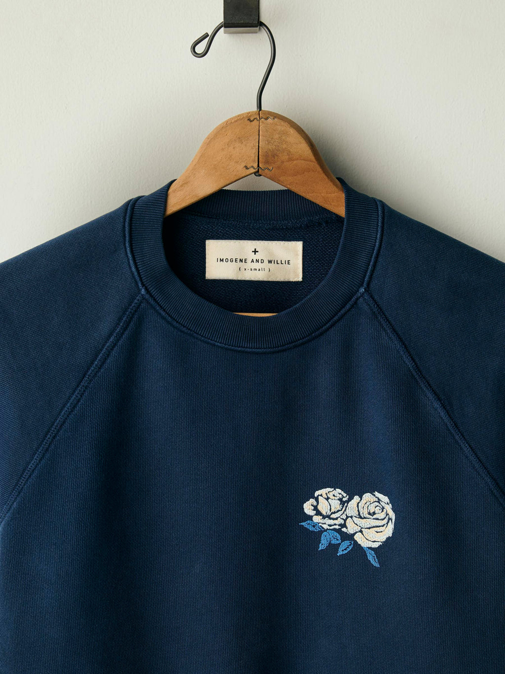 s/s "roses" raglan sweatshirt