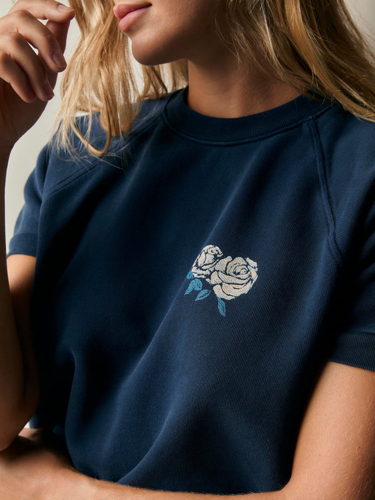 s/s "roses" raglan sweatshirt