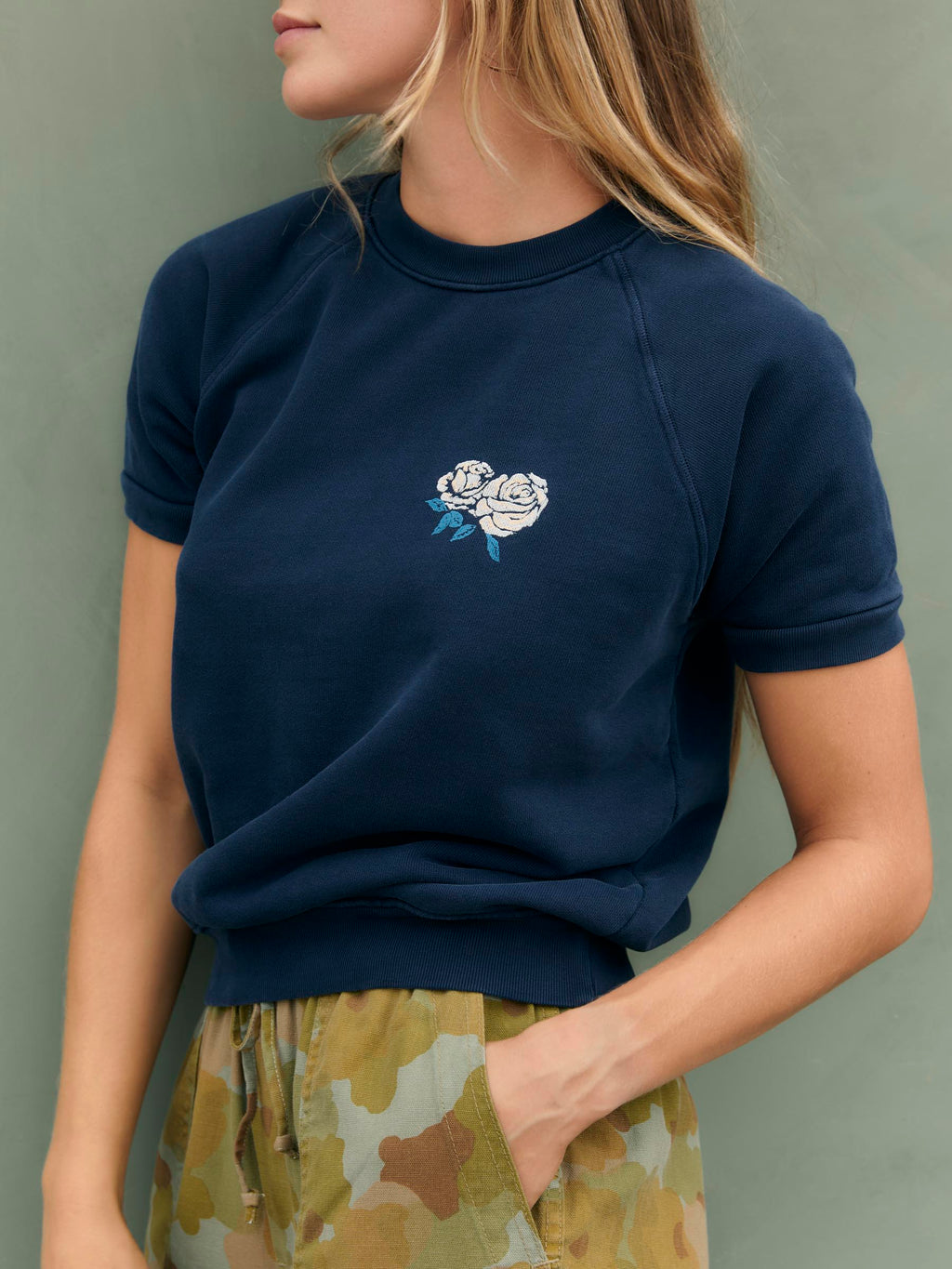 s/s "roses" raglan sweatshirt