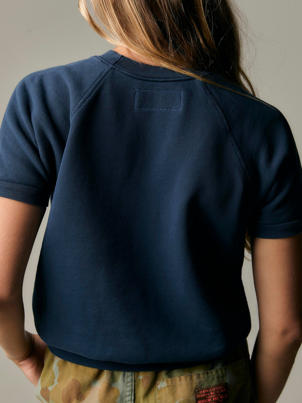 s/s "roses" raglan sweatshirt