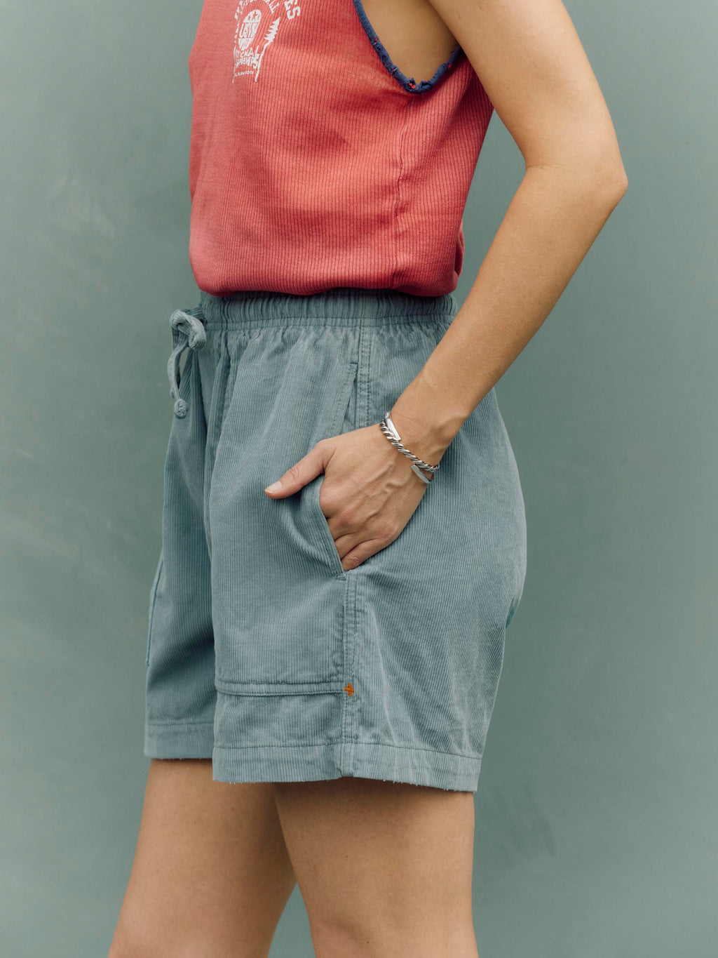 the lounge short in sunfaded blue cord