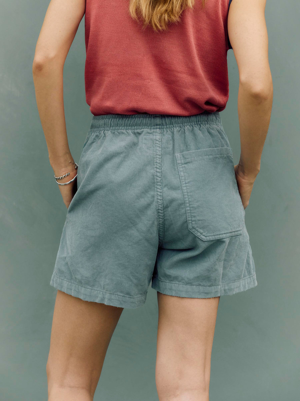the lounge short in sunfaded blue cord